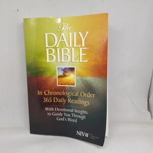 The Daily Bible: New International Version-F. LaGard Smith-365 Daily Readings-PB